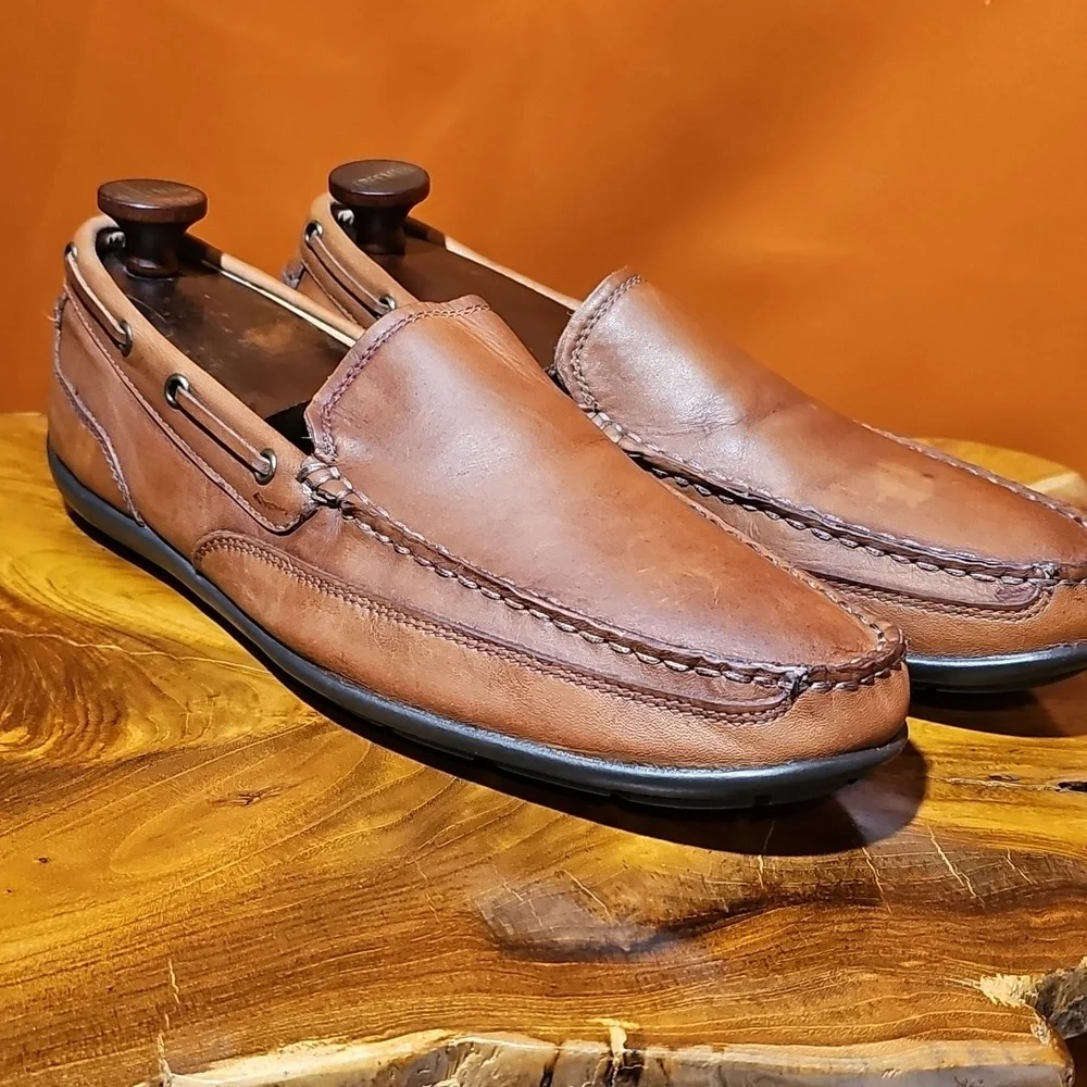 G.H. BASS- Men's Brown Leather Loafers Size 10.5